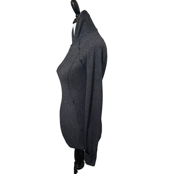 Lululemon Think Fast Pullover Size 4 - Picture 3 of 6